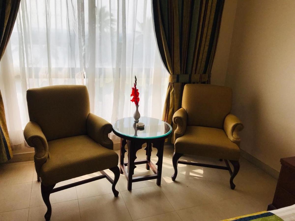 Beach Luxury Hotel Karaczi Zewnętrze zdjęcie