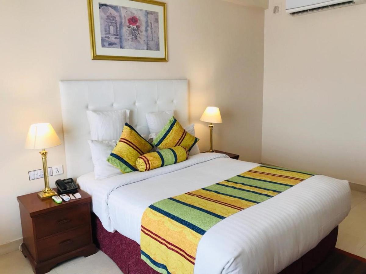 Beach Luxury Hotel Karaczi Zewnętrze zdjęcie