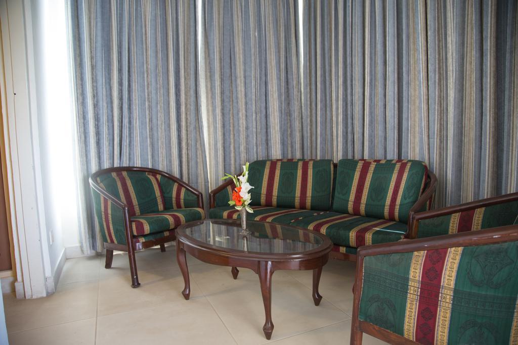 Beach Luxury Hotel Karaczi Zewnętrze zdjęcie