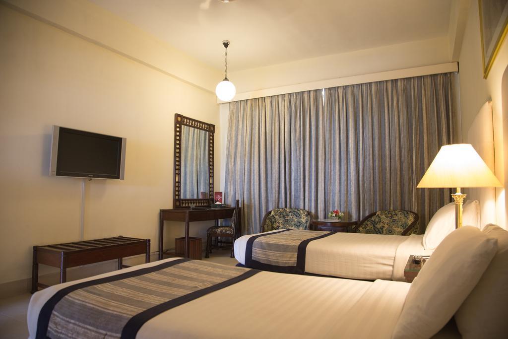 Beach Luxury Hotel Karaczi Zewnętrze zdjęcie