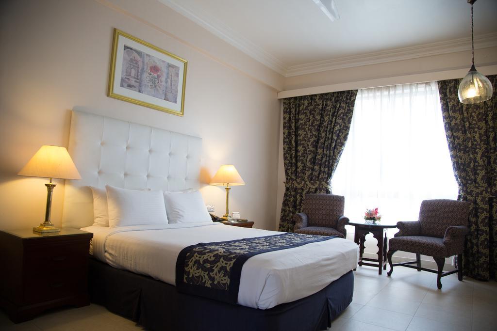 Beach Luxury Hotel Karaczi Zewnętrze zdjęcie
