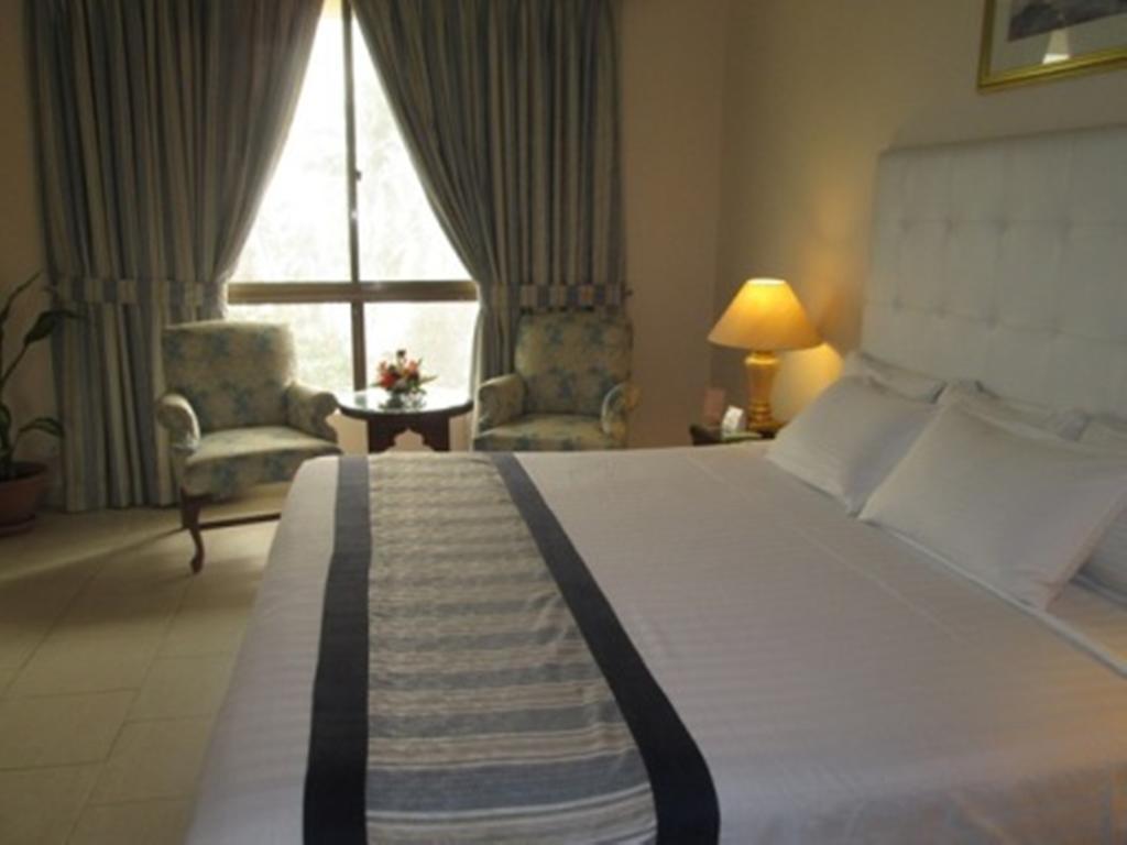 Beach Luxury Hotel Karaczi Zewnętrze zdjęcie