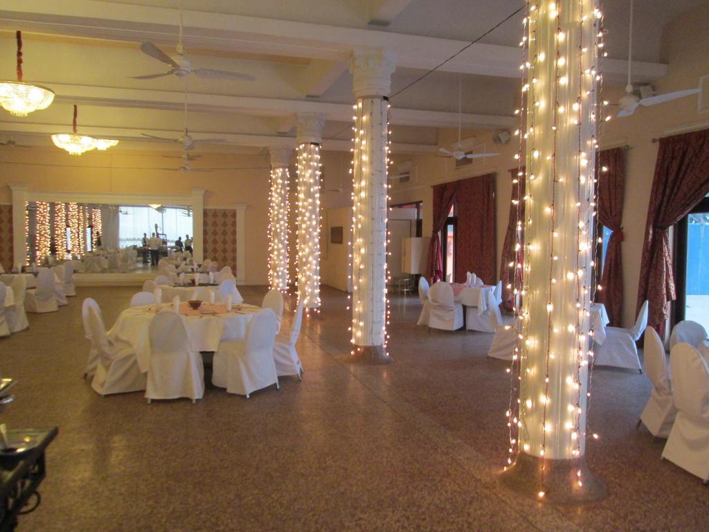 Beach Luxury Hotel Karaczi Zewnętrze zdjęcie