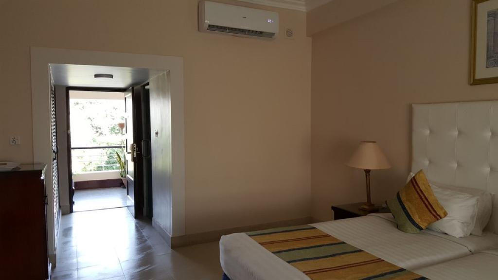 Beach Luxury Hotel Karaczi Zewnętrze zdjęcie
