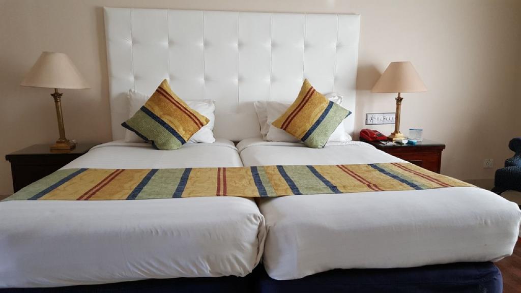 Beach Luxury Hotel Karaczi Zewnętrze zdjęcie